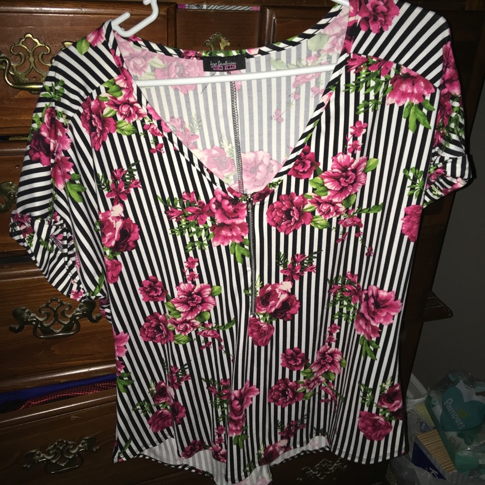 Very pretty floral blouse